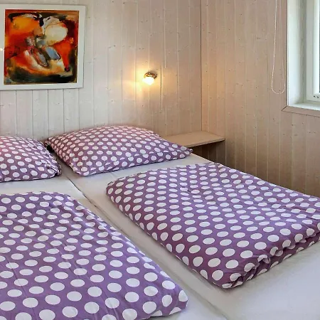 Two-bedroom Holiday In 16 Σπίτι διακοπών *
